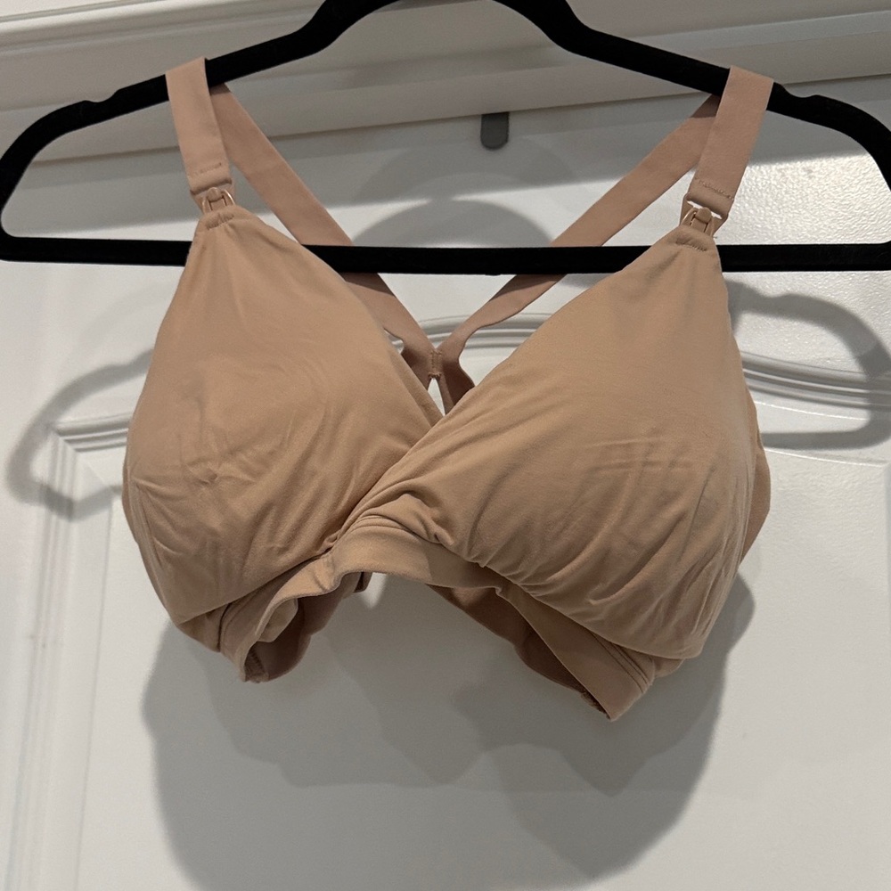 SPANX Light Nude (NURSING) Wireless Crossover Comfort Bra